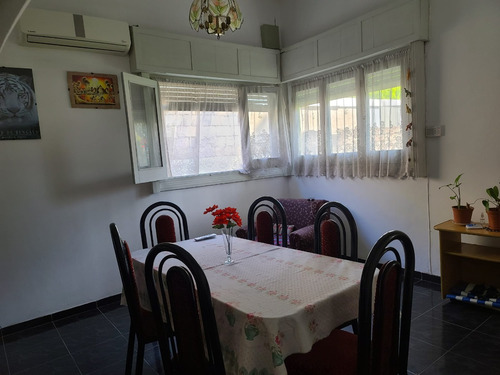Inmobiliaria Rias Altas Vende Sobre Avenida Garzón Casa + Apartamento