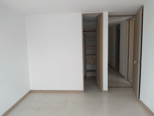 Apartamento En Arriendo La Palma 649-14525