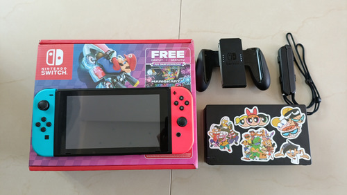 Nintendo Switch 32gb Mario Kart 8 Deluxe Bundle Rojo (Usado)