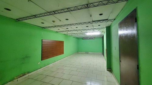 Imagen 11 de 12 de Local Comercial En Alquiler En Valencia Av Las Ferias De 200