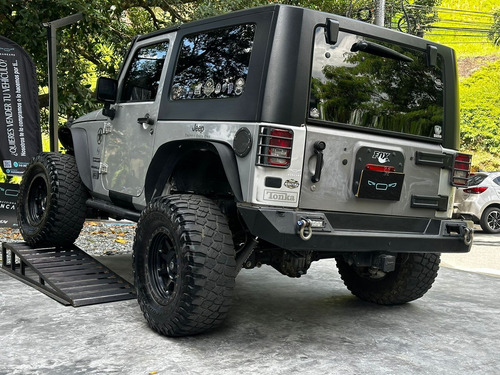 Jeep Wrangler 3.8 Sport