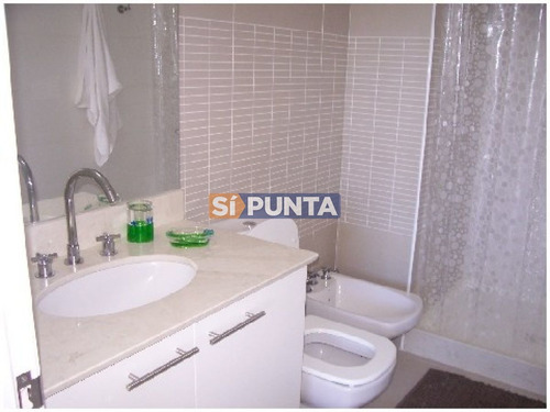 Imagen 5 de 9 de Apartamento En Alquiler Punta Del Este