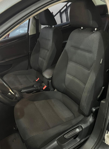 Volkswagen Vento 2.5 Advance Plus Tiptron 170cv