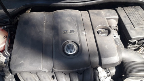 Imagen 4 de 10 de Vw Vento 2.5 Luxury Año 2010