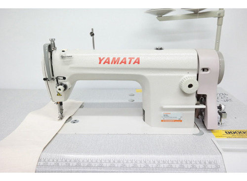 Maquina Costura Reta Yamata P/ Fabricação De Máscaras Em 12x Cor Branco 110V/220V