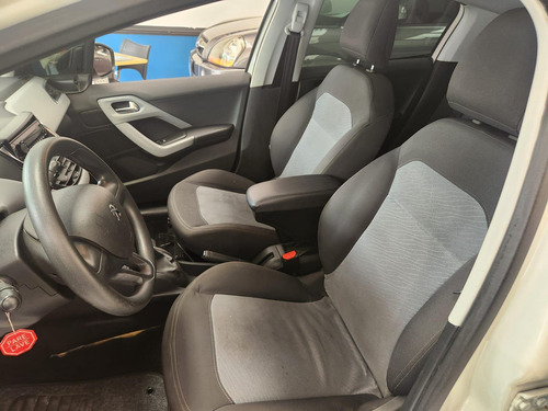 Peugeot 208 1.5 ACTIVE 8V FLEX 4P MANUAL
