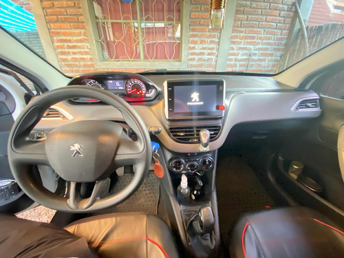 Peugeot 208 1.2 Active 82cv 5p