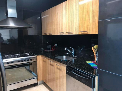 Imagen 6 de 14 de Venta De Apartamento De 172 M2 En Sky Avenida Balboa 18-7497