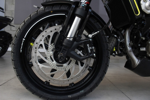 Svartpilen 200 Husqvarna Scrambleer Neo Retro Urbana Agil