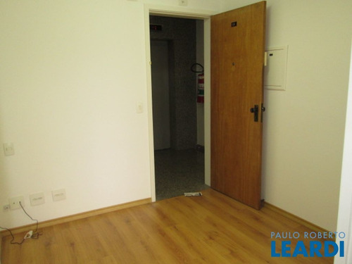 Conj. Comercial - Vila Olímpia - Sp - 440503