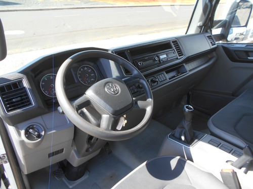 Imagem 6 de 15 de Volkswagen 11.180 2020 Baú Carga Seca