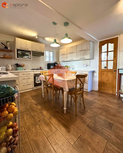 Casa En Venta Sector Las Rosas, Viña Del Mar, 4d 3b 2e