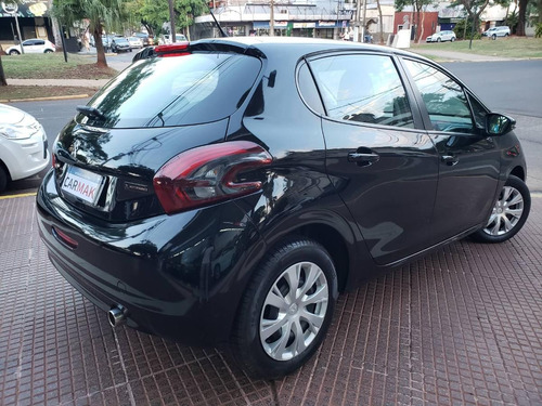 Peugeot 208 1.6 Active