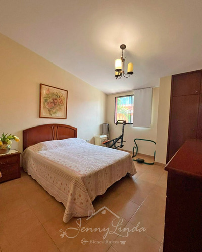 Venta Tonwhouse Urb. Barrio Sucre, Conjunto Privado, Maracay, Aragua