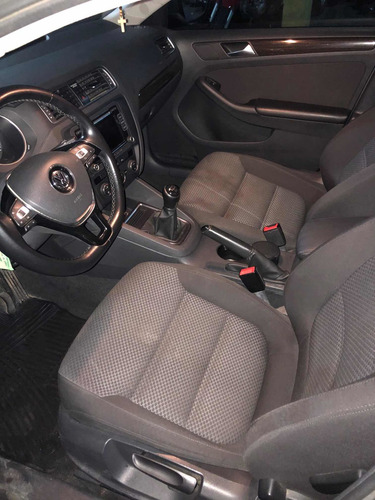 Volkswagen Vento 2.5 Advance Plus 170cv 2015