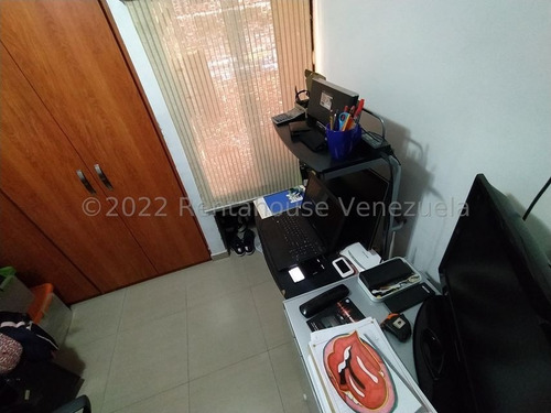 Imagen 9 de 13 de Apartamento En Venta, Ubicado En La Urb. Bosque Alto, Maracay 22-23398