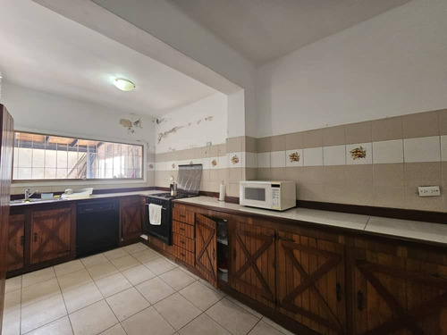Venta De Fabulosa Propiedad Tipo Townhouse (apartamento) Altamira