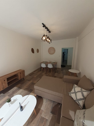 Imagen 6 de 26 de Excelente Departamento De 3 Ambientes Todo A Nuevo, Con Vista Al Mar Y A La Plaza Colón, 70 M2