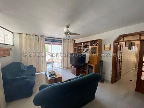 Imagen 2 de 6 de Casa En Venta Urb. Santa Marta # 21-26161