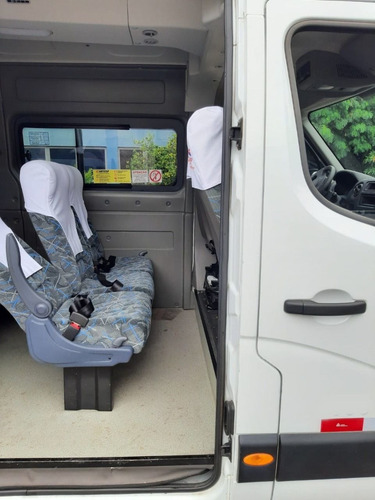 Imagem 5 de 8 de Renault Master Ano 2019 Longa Executiva Jm Cod.818