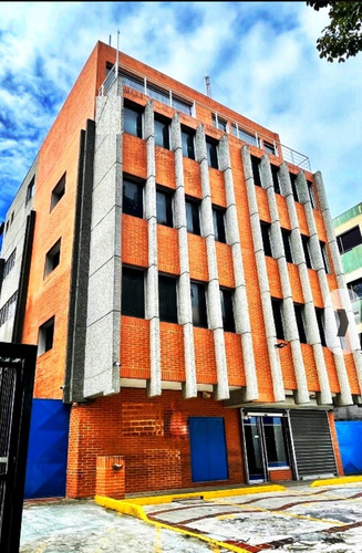 Edificio - La Urbina - 1352 Mts2