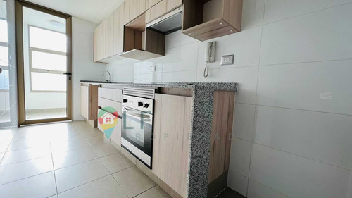Dpto Con Uso Y Goce De Patio, Condominio (73508)