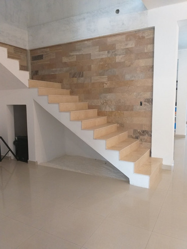 Imagen 6 de 13 de Casa Con Piscina Barquisimeto Este