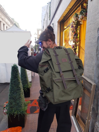 Imagen 7 de 8 de Mochila Maxifontana Lona Impermeabilizada