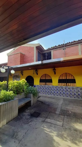 Imagen 5 de 10 de Rp Vende Local Ubicado En Av Bolivar Norte Calle Principal Cod.fv