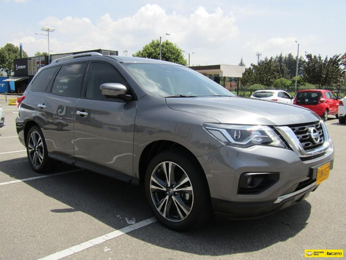 Nissan Pathfinder Exclusive
