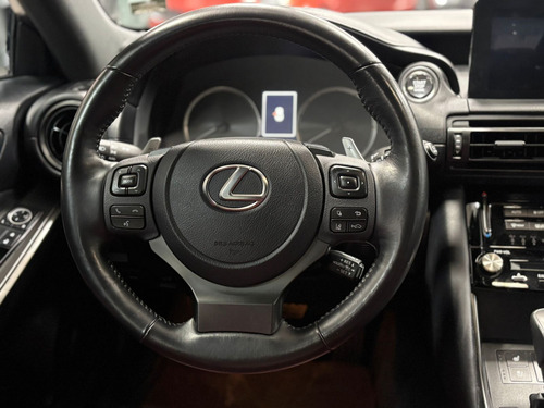Lexus IS 2.0 300 Premium At