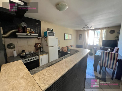 Imagen 2 de 11 de Departamento - La Plata