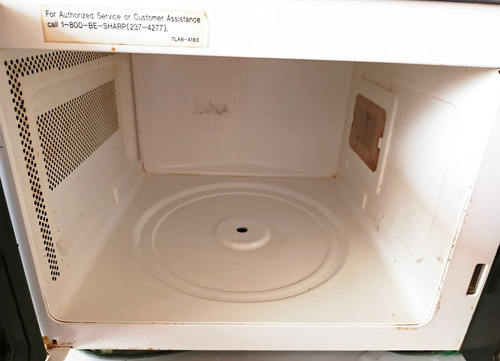 Microondas Marca Sharp Mod. R-209ek Para Repuesto O Reparar (Usado)
