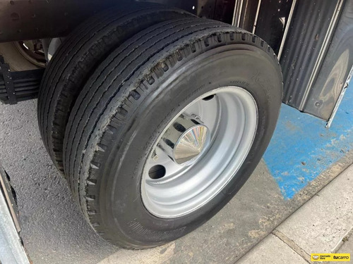 Mitsubishi Fuso 5.7 Furgon