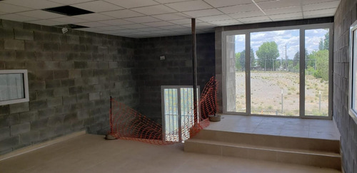 Imagen 30 de 30 de Alquilo Predio 4000 M2 Galpòn 700 M2 Ofi 150 M2 P Grua 5 T