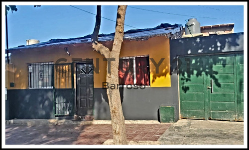 Imagen 1 de 6 de Venta Casa En Barrio La Estanzuela Godoy Cruz Mendoza