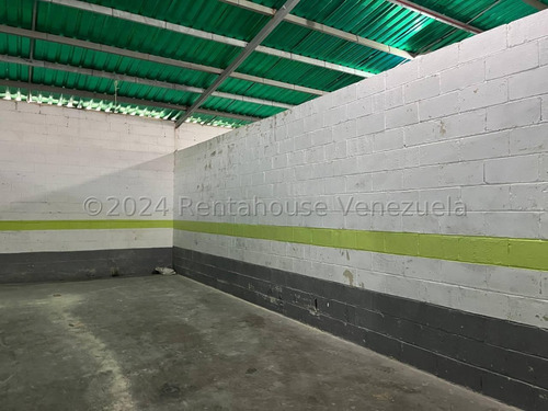 Amplio Galpon En Alquiler Zona Industrial Luz Trifasica Pozo De Agua Altura Porton 5 Metros Entrada Gandola Carga Pesada Estef 25-2261