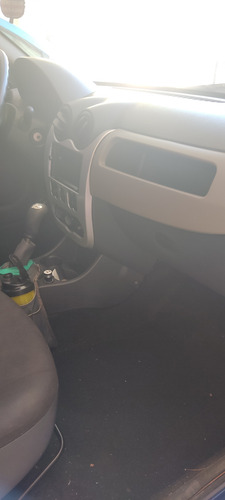 Renault Sandero 1.6 Authentique Hi-torque 5p