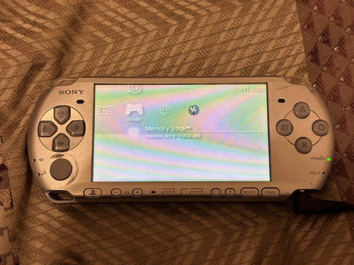 Playstation Portable Psp Super Slim Color Plateado (Usado)