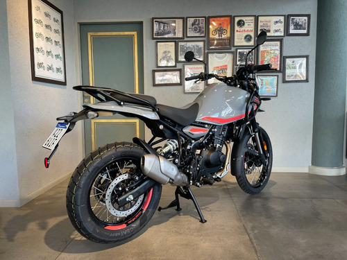Royal Enfield Himalayan 450
