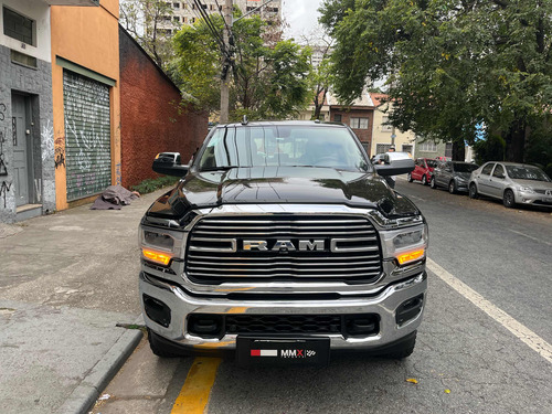 RAM Ram 3500 6.7 Laramie Cab. Dupla 4x4 Aut. 4p