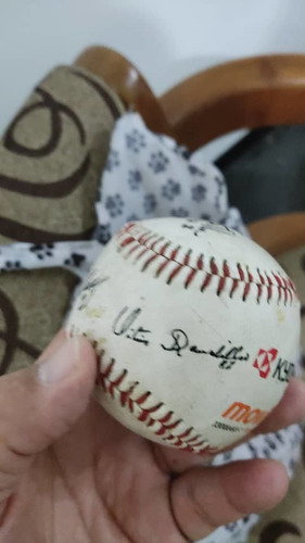 Pelota De Béisbol Autografiada Por Vitico Davalillo.