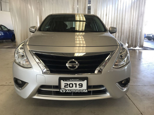 Imagen 4 de 15 de Nissan Versa 4 Puertas