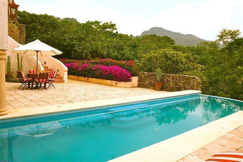 Casa En Venta En Tepoztlán, Morelos