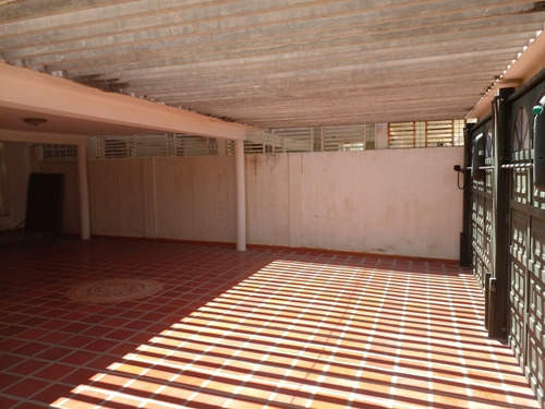 Imagen 14 de 21 de Judithe.venta Casa Maracaibo Calle Cerrada