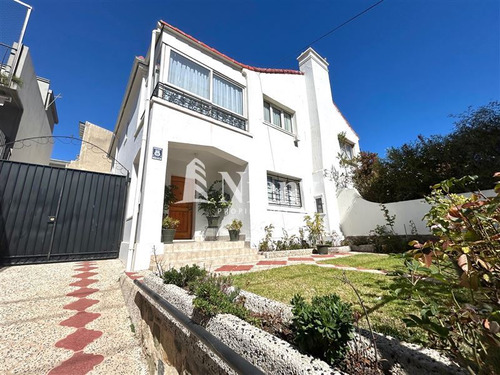 Casa Remodelada En Recreo , 4 Dormitorios