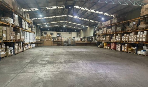 Arriendo / Venta / Inversión Bodega 5.175m2 Útiles - Maupú