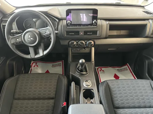 Mitsubishi L200 Glx Plus 2.4 Turbo-diesel. Sp