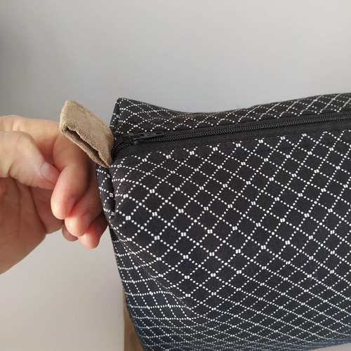 Imagem 6 de 6 de Necessaire Grande Unissex Masculina Bebê Forro Impermeável