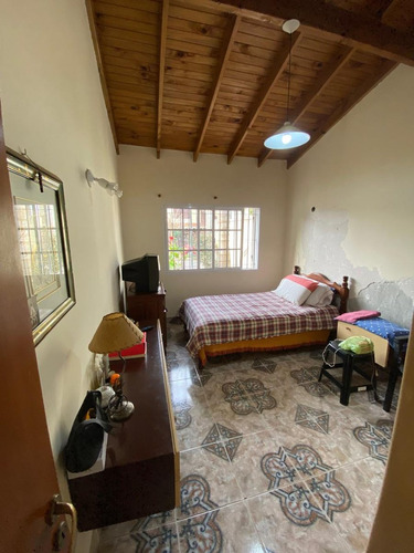 Excelente Casa En Luis Guillon. Gran Oportunidad